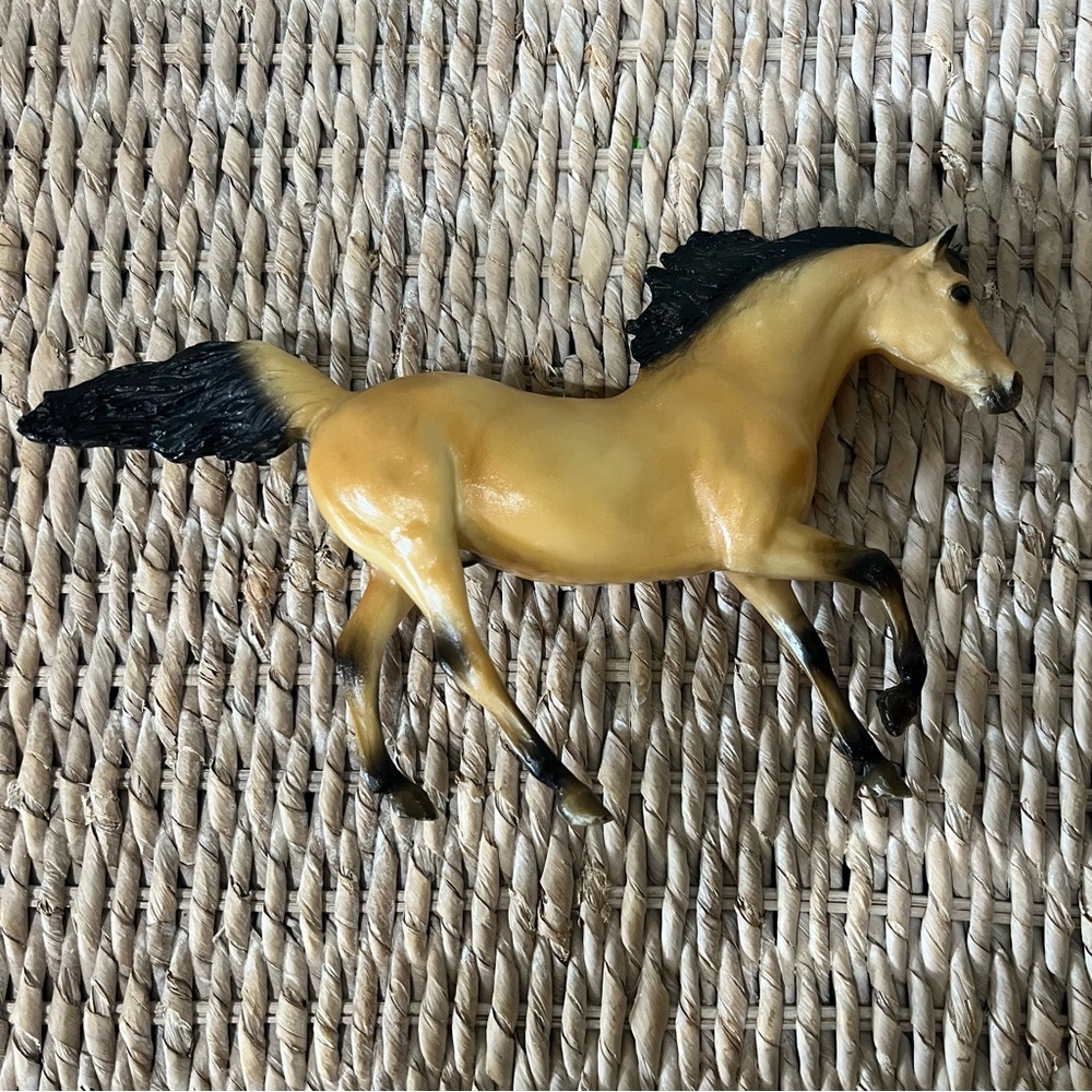 Breyer Andalusian Mare Horse 751104 Classic Chestnut Mustang Pinto Spirit Kiger